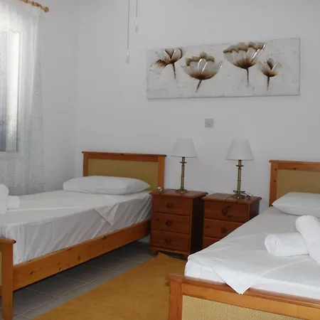 Paradise Gardens Holiday Apartment *